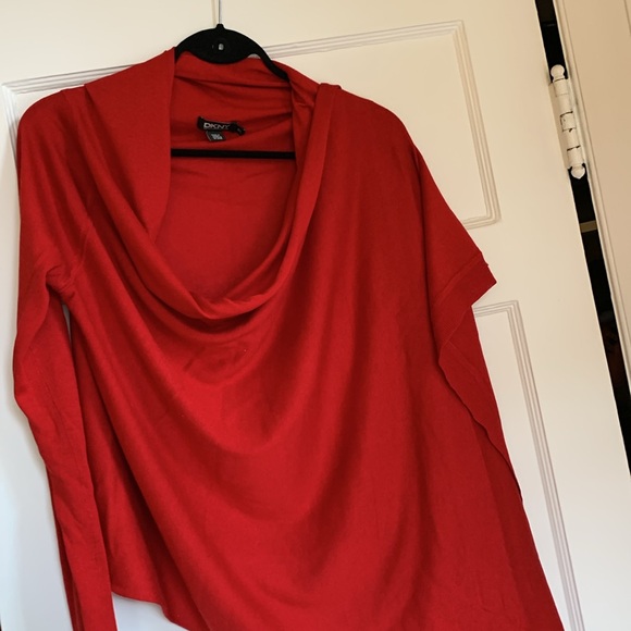 DKNY | red sweater wrap size ML - Picture 2 of 4